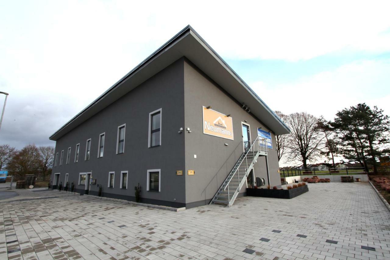 Neumann'S Uebernachten Plankstadt Exterior foto